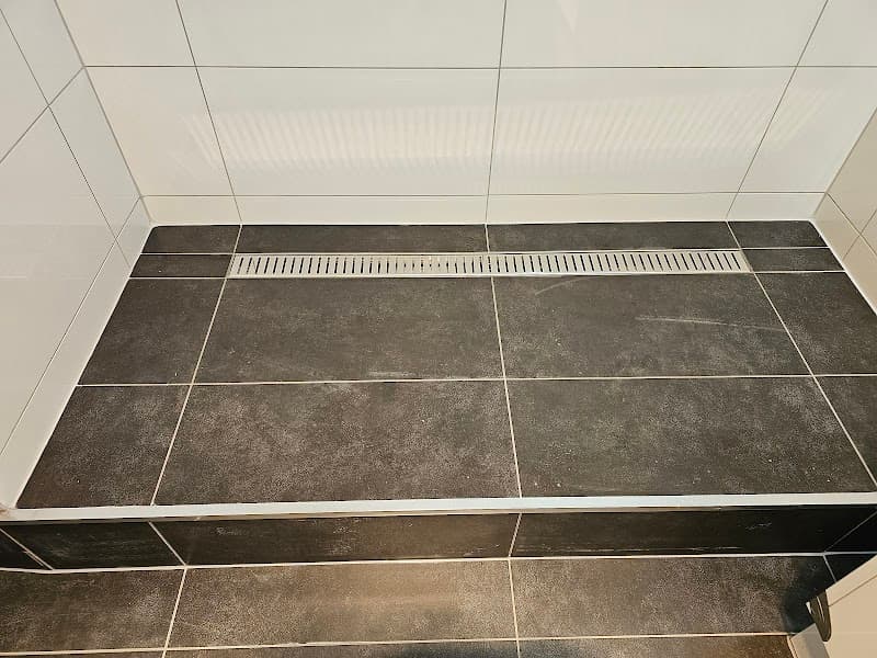 SRDJ Tilers tiling work in Hoppers Crossing