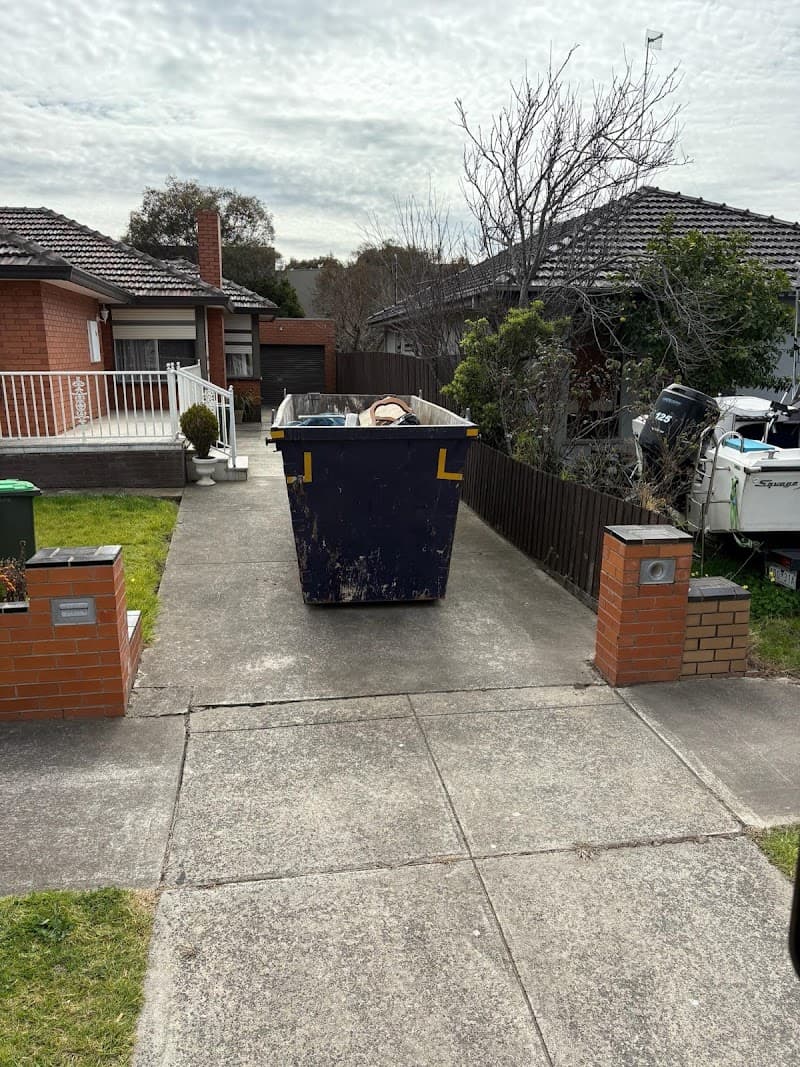 SS Bin Hire Melbourne rubbish removal work in Reservoir