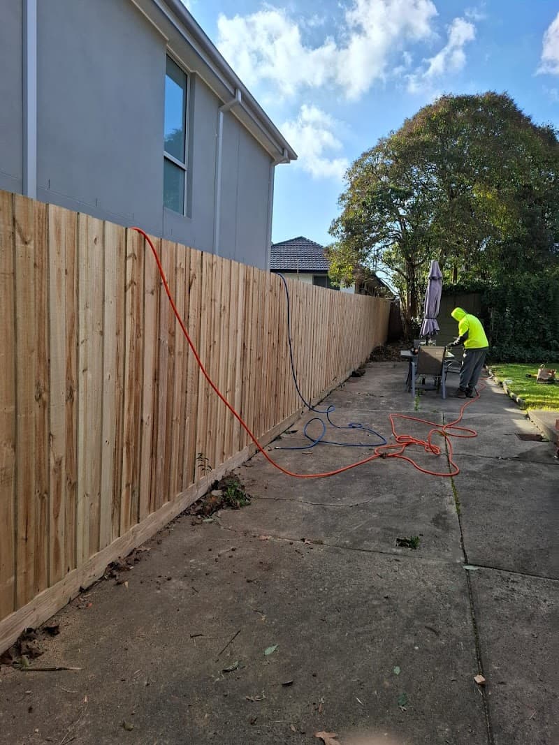 Star Fencing & Maintenance fencing work in Dandenong