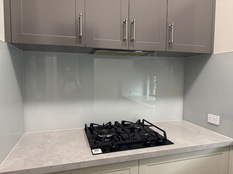 Star Glass glass & glazier work in Dandenong South