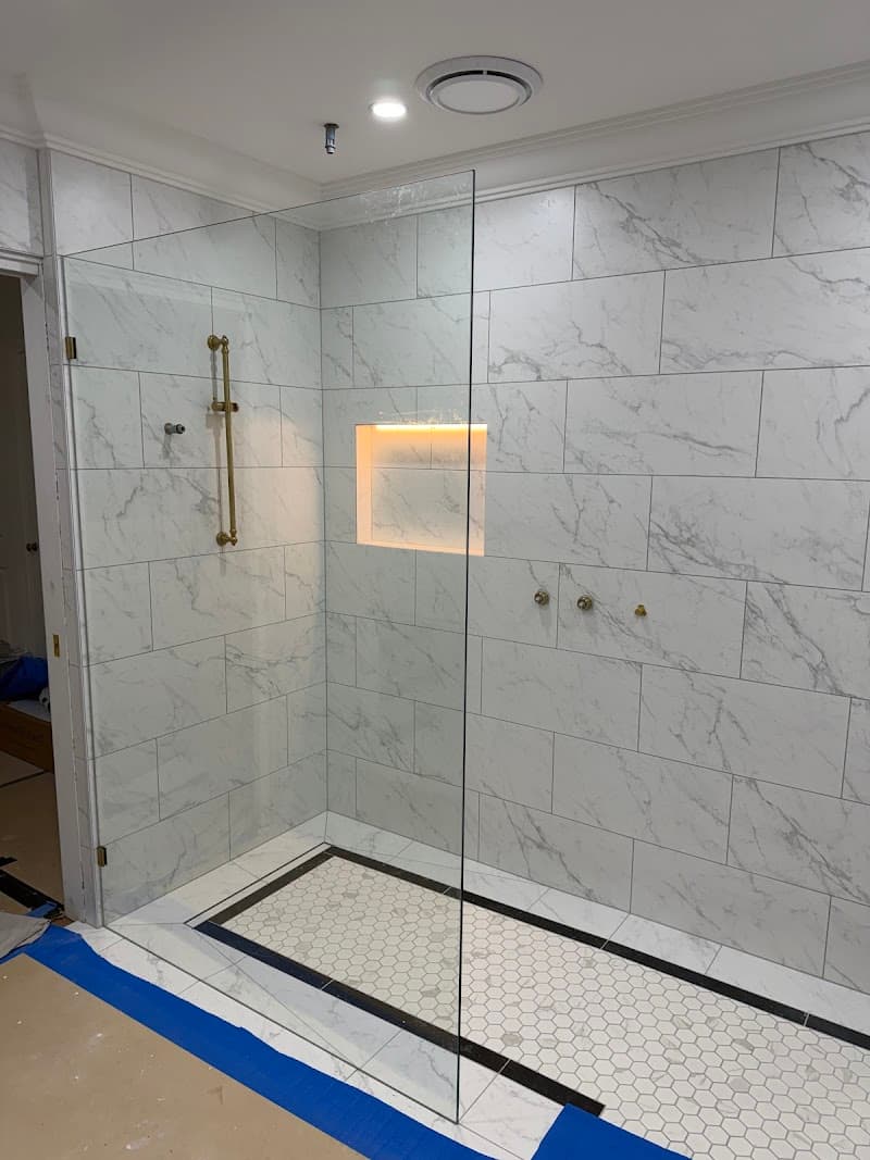 Star Glass glass & glazier work in Dandenong South