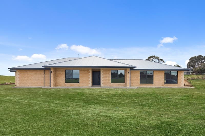 Steplen Homes pool builder work in Mount Gambier