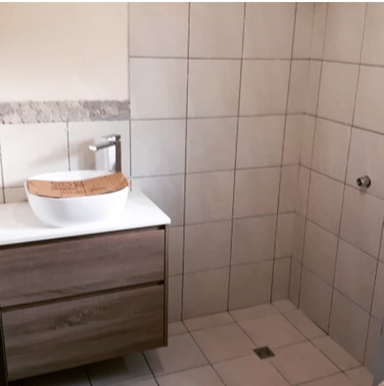 Stokes Tiling tiling work in Australind