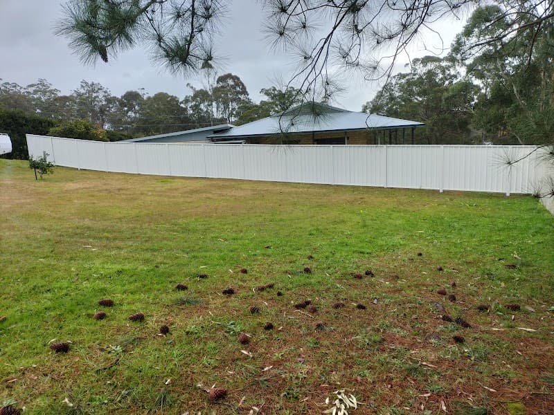 Str8az fencing & gates fencing work in Morisset