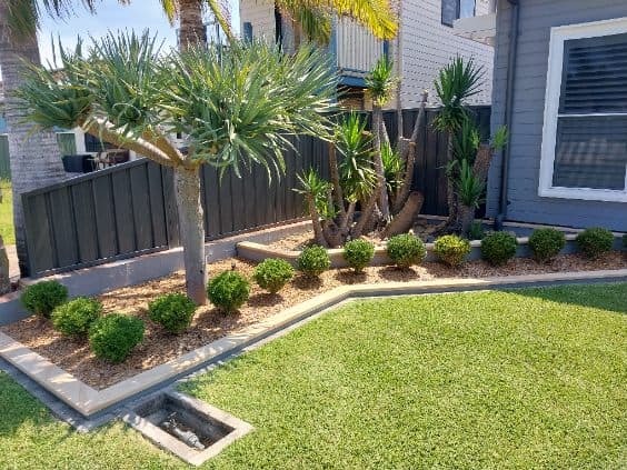 Str8az fencing & gates fencing work in Morisset