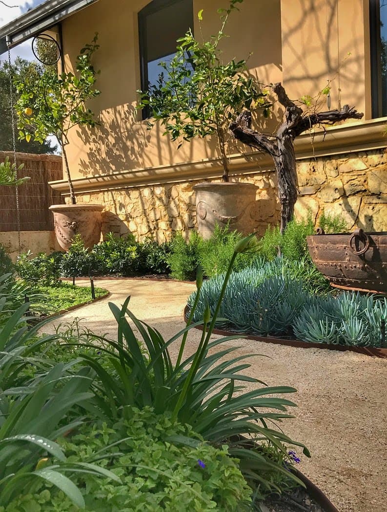 Straightcurve landscaping work in Bunbury
