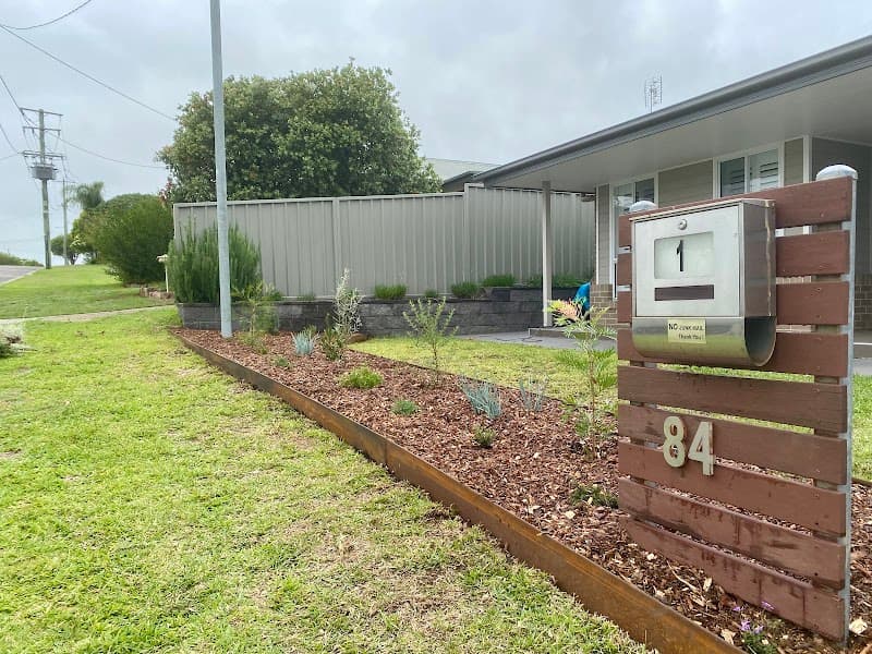 Street Appeal Garden Solutions gardening work in Bennetts Green