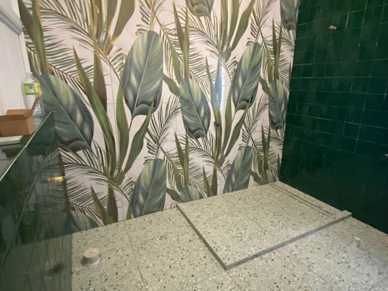 Strictly Tiling tiling work in Brassall