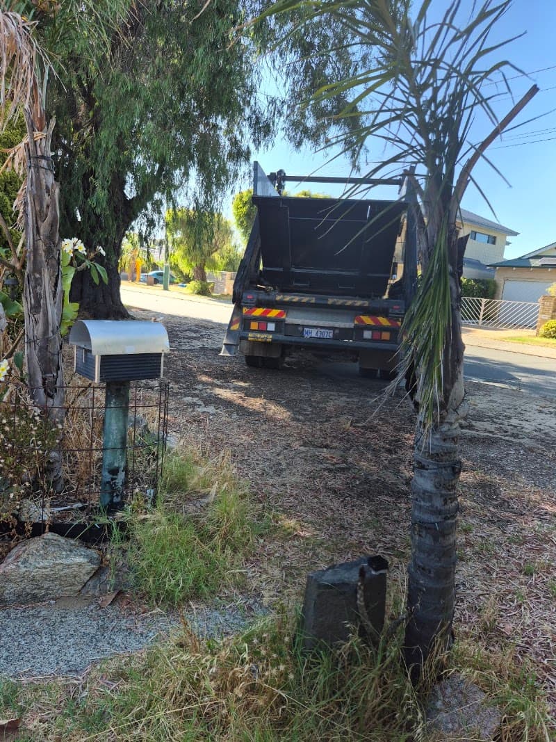 STRIDE Skip Bins rubbish removal work in Mandurah