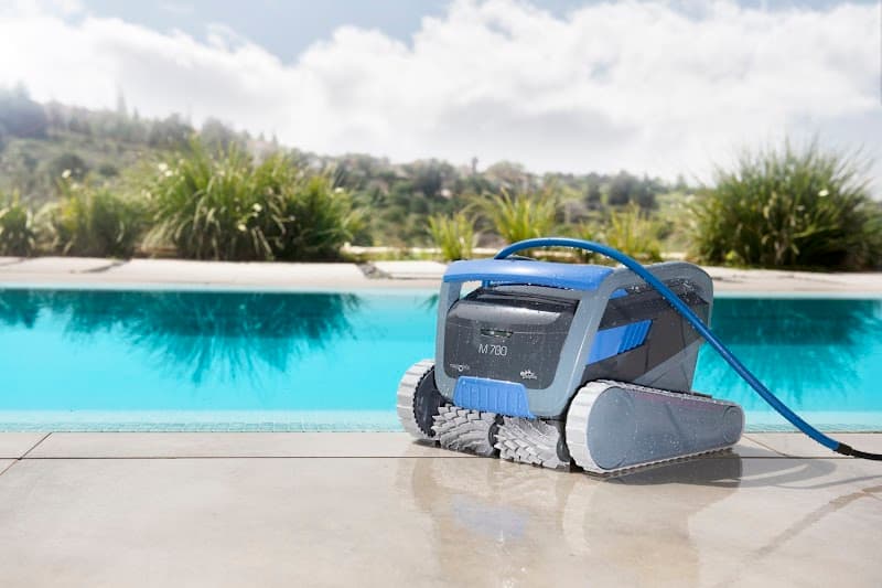 Striking Pool Care pool maintenance work in Greensborough