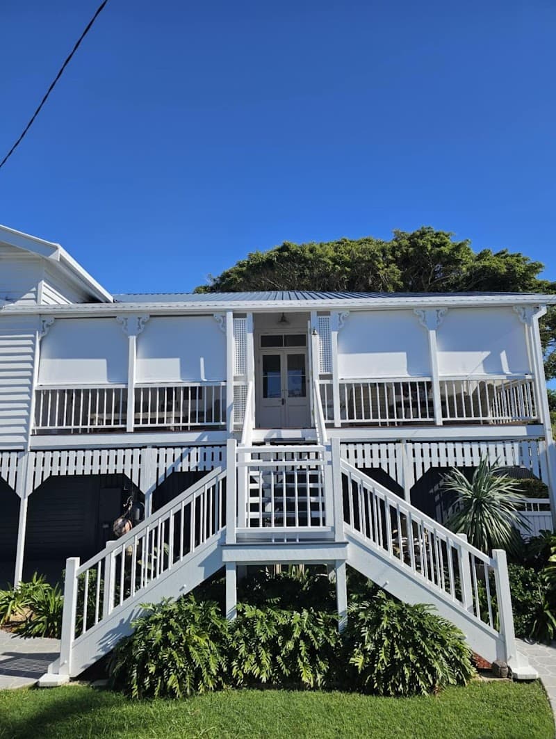 Studio Curtains & Blinds curtains & blinds work in Mount Gravatt