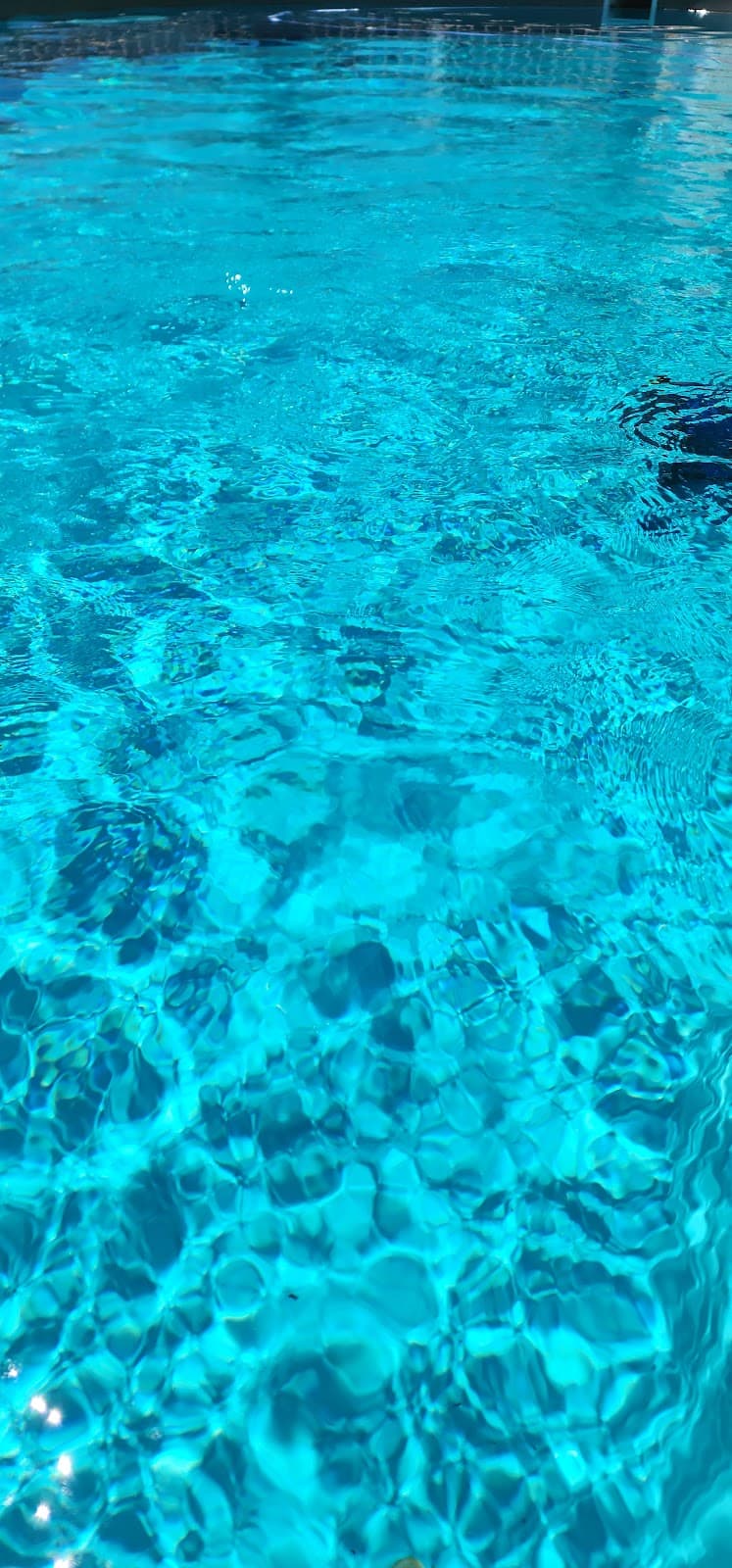 Summer Sparkling Pools pool maintenance work in Tapping