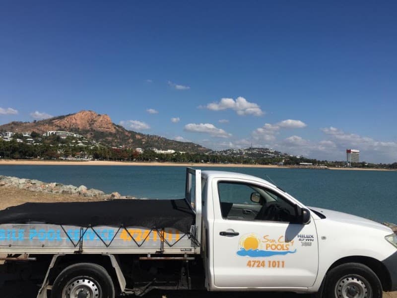 Sun City Pools pool builder work in Hyde Park