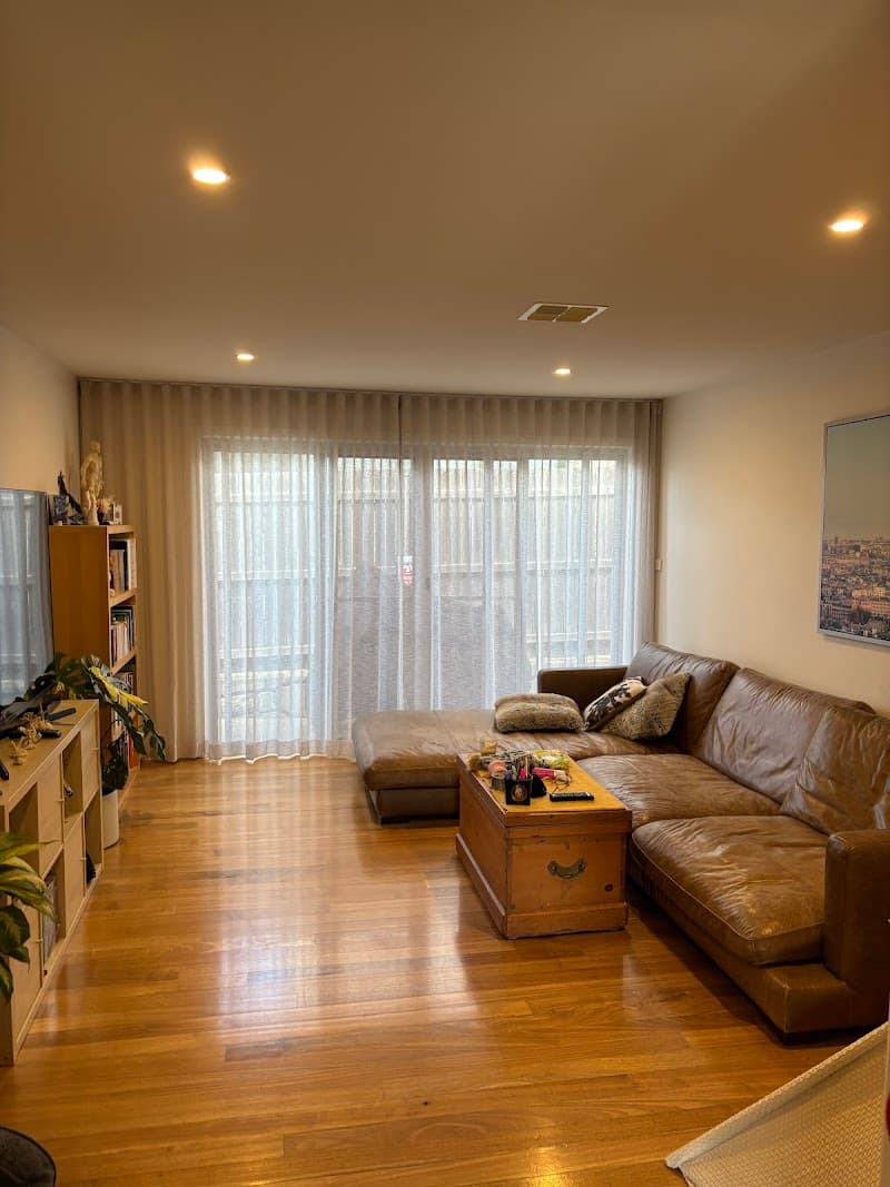 Sun Shine Blinds Canberra curtains & blinds work in Fyshwick
