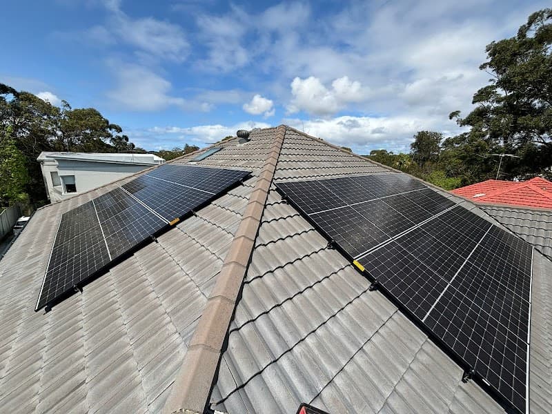 Sunflow Solar and Roofing solar panel installation work in Peakhurst
