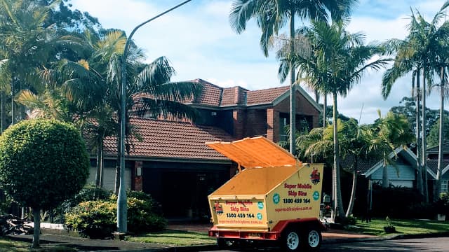 Super Mobile Skip Bins rubbish removal work in West Gosford