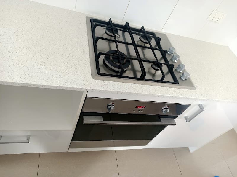 Superior Bond Cleaning Brisbane cleaning work in Spring Hill
