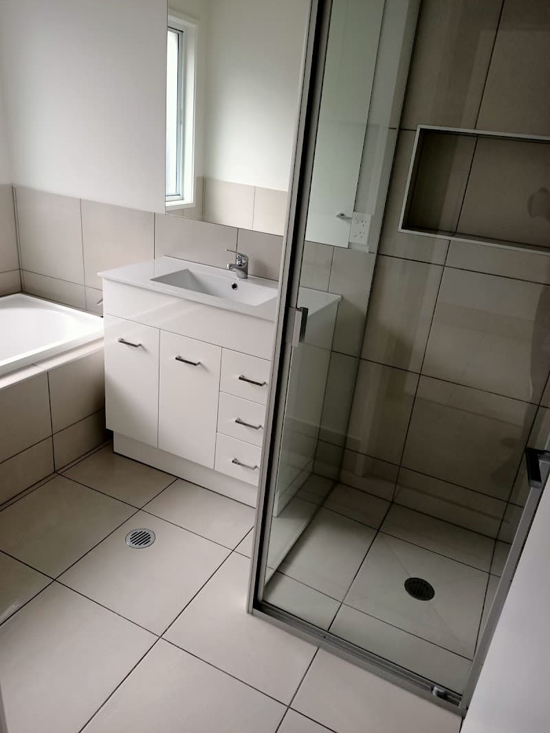 Superior Bond Cleaning Brisbane cleaning work in Spring Hill