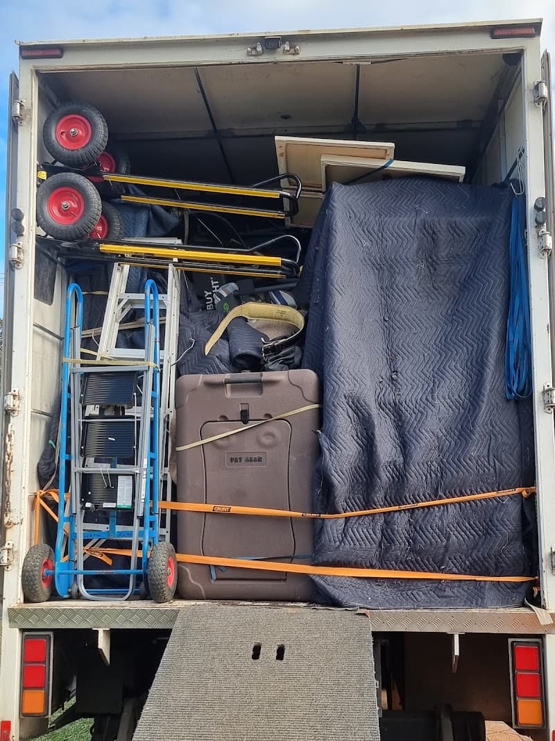 Superstar Removals removalist work in Newcastle