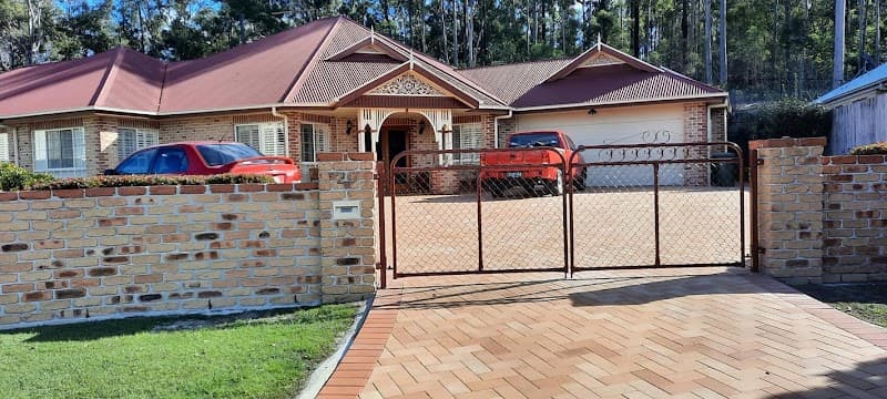 Sureline Fencing fencing work in Geebung