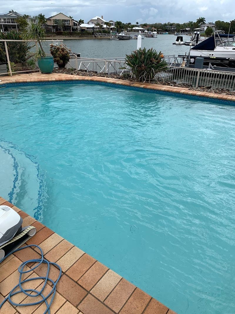Sustainable Pools pool builder work in Ring