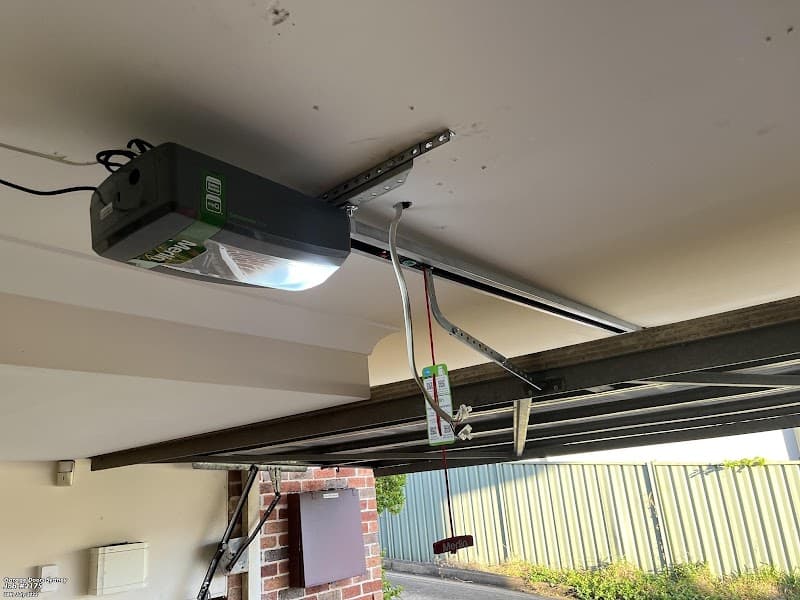 Sutherland Garage Repairs garage doors work in Miranda