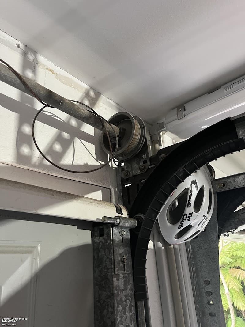 Sutherland Garage Repairs garage doors work in Miranda