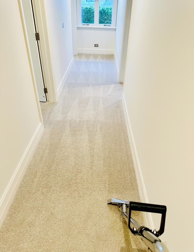 SVK Glowing Cleaning Service carpet cleaning work in Dandenong