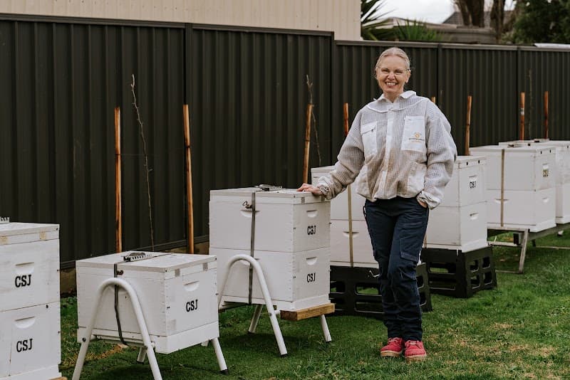 Swarm SE Eco Bee Management pest control work in Mount Gambier