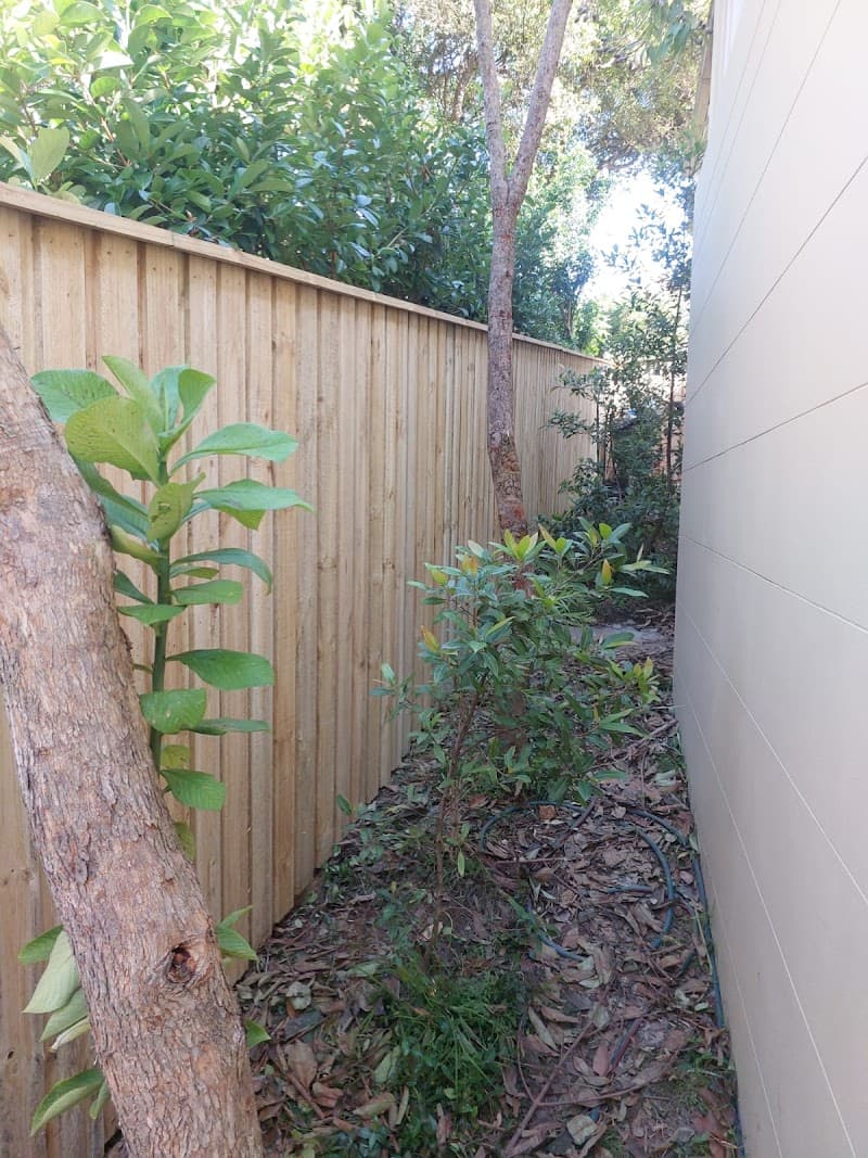 Swift Contracting Pty Ltd fencing work in Glebe