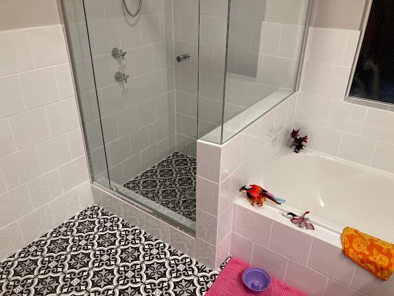Swift Glass & Glazing Pty Ltd glass & glazier work in Canning Vale