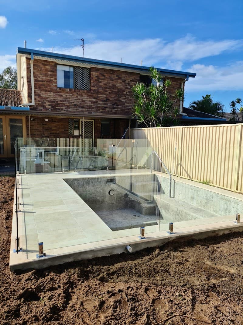 SWIM N POOLS AUS pool builder work in Burleigh Heads