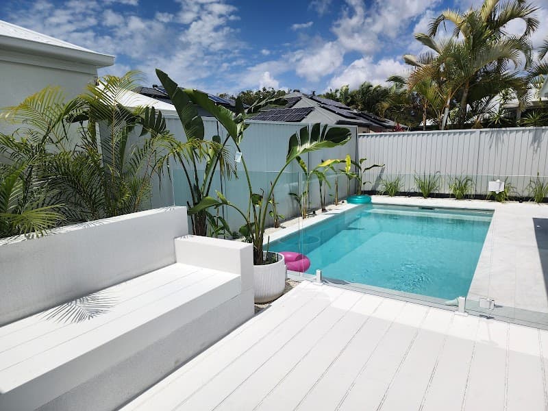 SWIM N POOLS AUS pool builder work in Burleigh Heads
