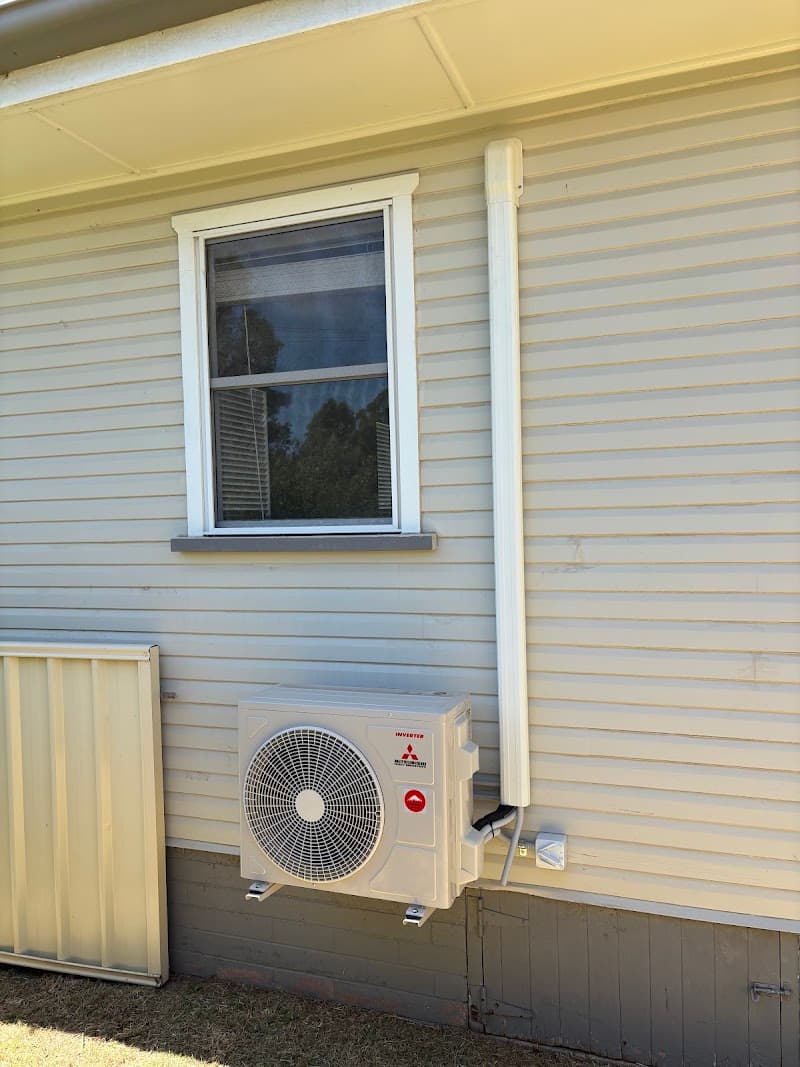Switched On Electricians QLD electrician work in Newtown