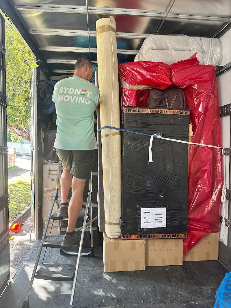Sydney Moving & Storage removalist work in Sydney