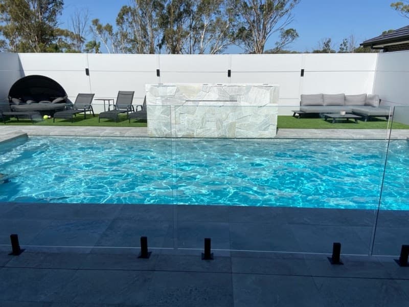 Sydney Pools and Spas pool builder work in Luddenham