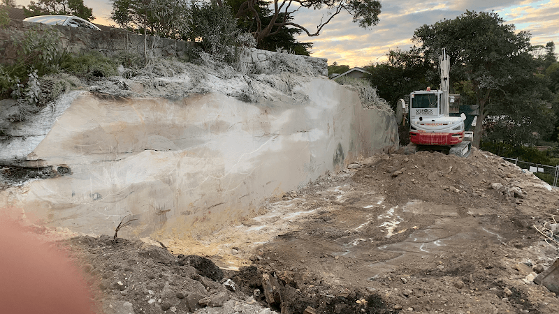 Sydrock Earthworks - Earthmoving contractor Sydney demolition work in Collaroy