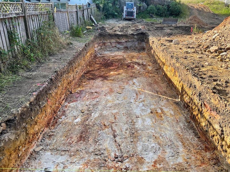 Sydrock Earthworks - Earthmoving contractor Sydney demolition work in Collaroy