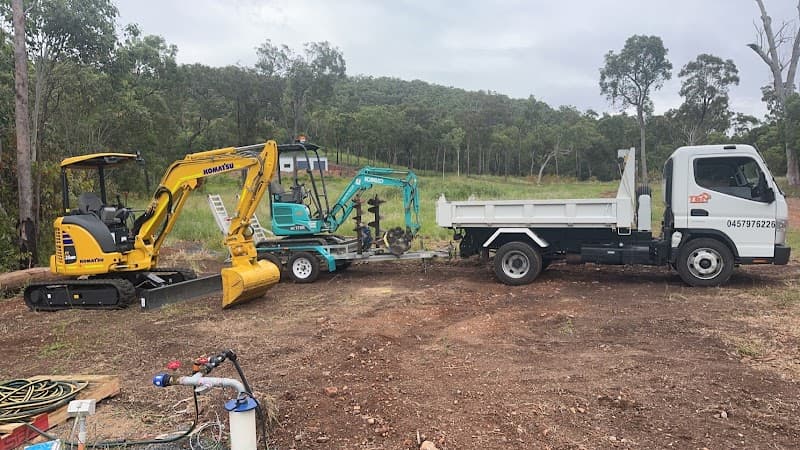 T & N Excavator hire demolition work in Yeppoon
