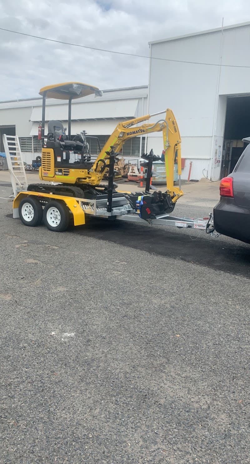 T & N Excavator hire demolition work in Yeppoon