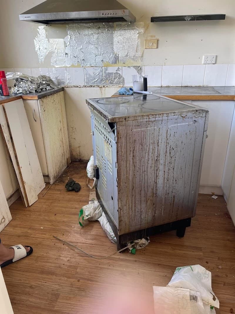 Tasman Cleaning Services, Hobart oven & bbq cleaning work in Glenorchy