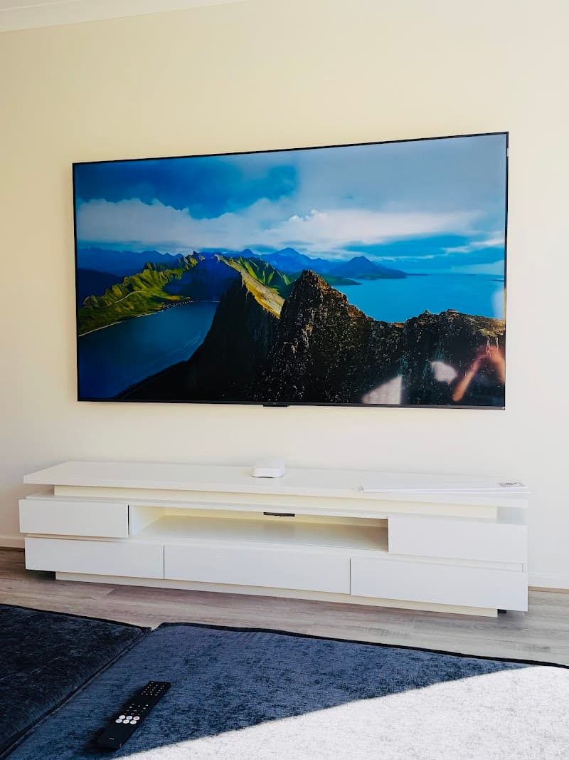Techni-Services JG antenna & tv work in Manor Lakes