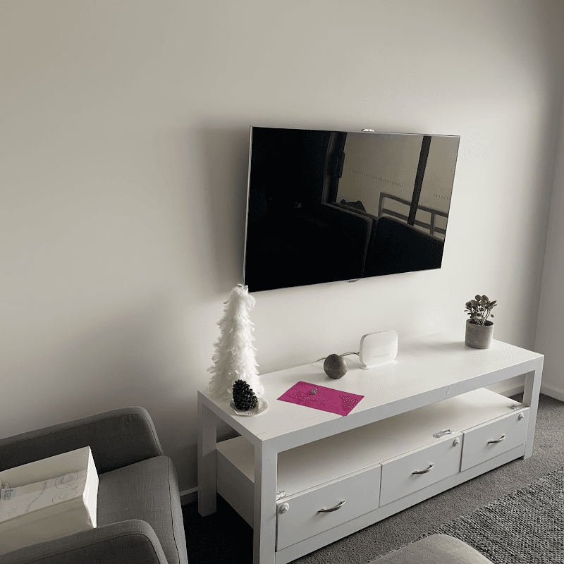 Techni-Services JG antenna & tv work in Manor Lakes