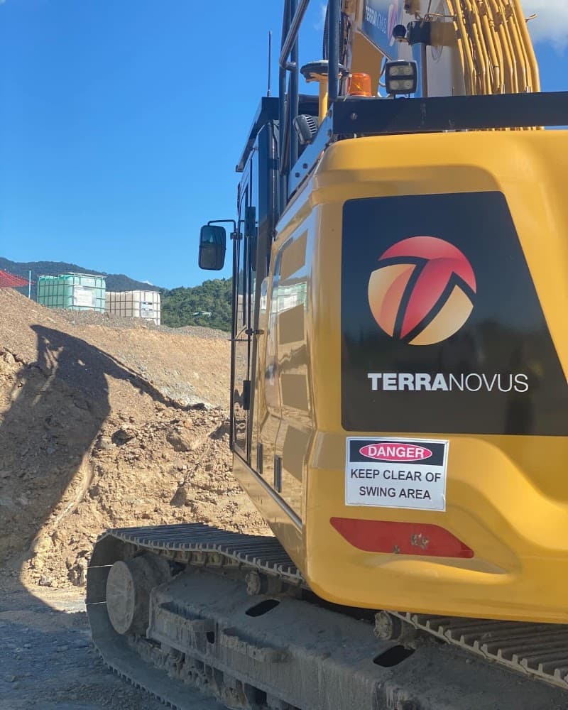 Terranovus Earthworks & Plant Hire demolition work in Cairns City