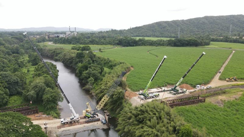 Terranovus Earthworks & Plant Hire demolition work in Cairns City