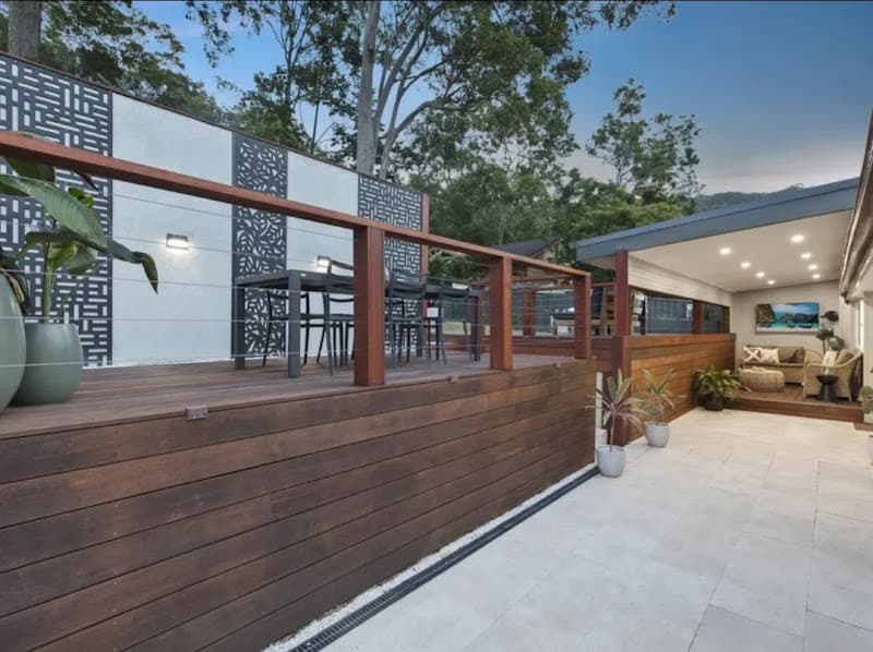 TGS Rowland Master Painters & Decorators painter work in Ettalong Beach