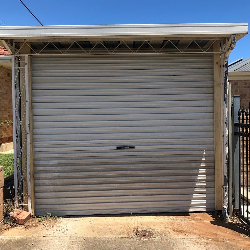 That Roller Door Bloke garage doors work in Hampstead Gardens