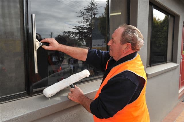 The Bendigo Cleaning Company oven & bbq cleaning work in Long Gully