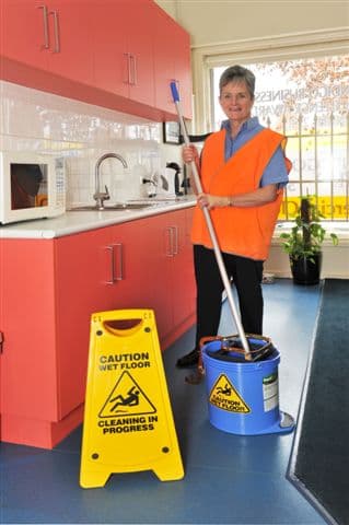 The Bendigo Cleaning Company oven & bbq cleaning work in Long Gully