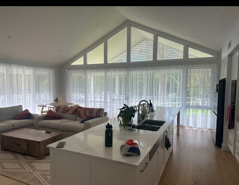 The Blind Crew curtains & blinds work in Erina
